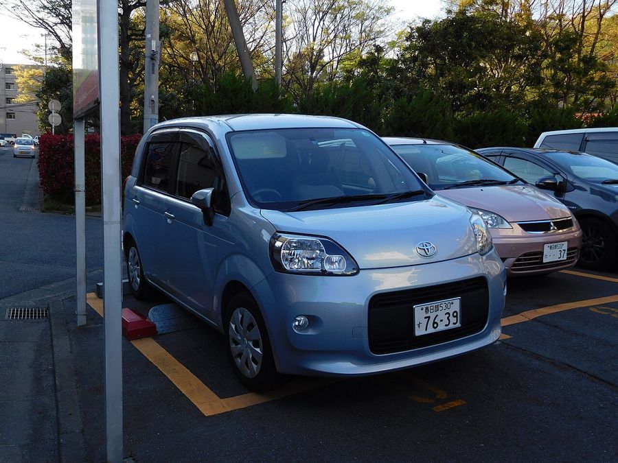 Toyota Porte 2017 model, stock photo